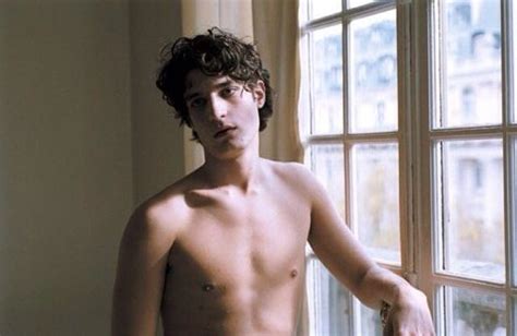 louis garrel nude|Anatomy of a Scenes Manatomy: Louis Garrel Lets It All Hang。